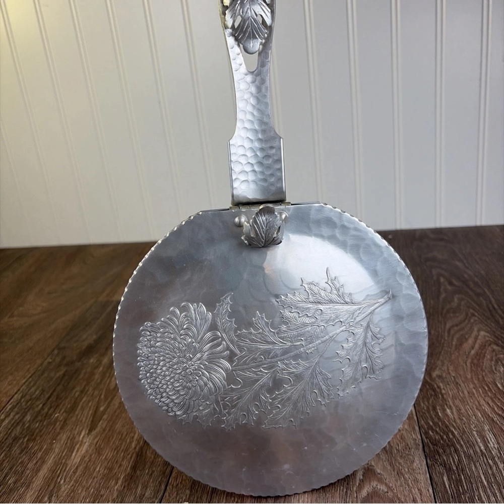 Vintage Aluminum Trade Continental Mark 505 Hand Wrought Silent Butler Leaves